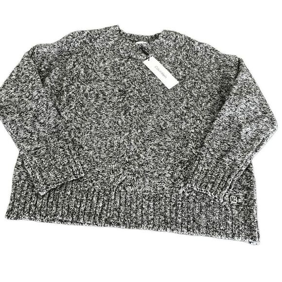 Calvin Klein sweater - Picture 1 of 10